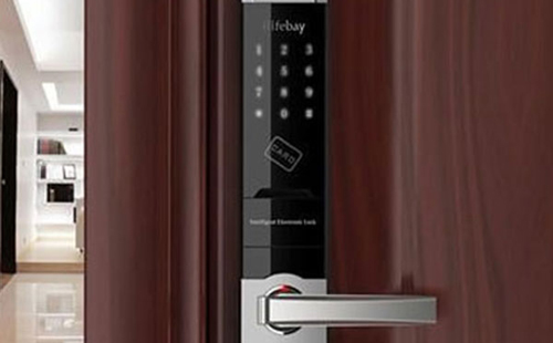 万山24小时上门开锁公司